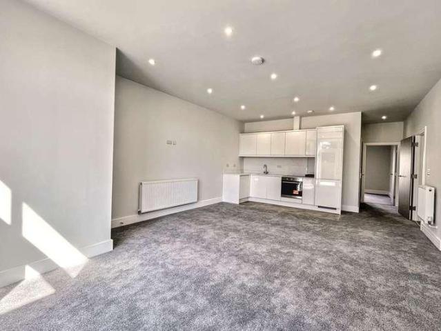 Flat for sale in Wick, Bournemouth
