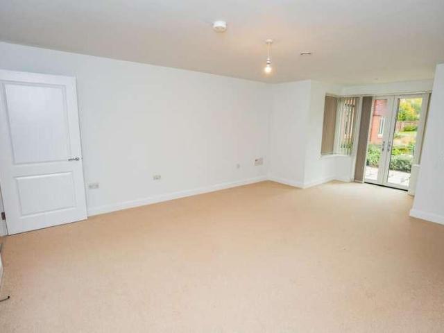 Flat for sale in Caddington, Bedfordshire