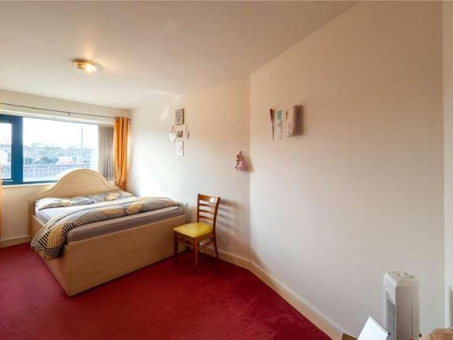 Flat for sale in Greater London