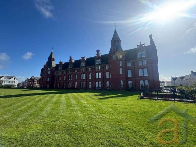Flat for sale in Meols Cop, Southport