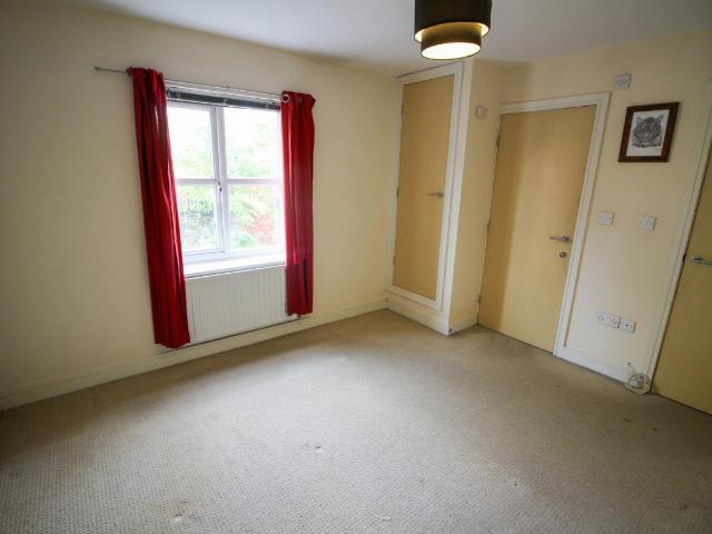 Flat for sale in Chesham, Bury