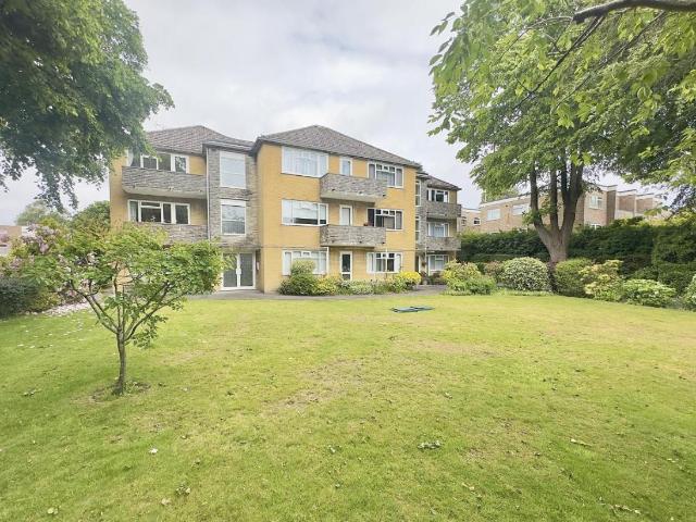 Flat for sale in Westbourne, Bournemouth