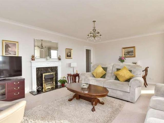 Flat for sale in Brighton & Hove