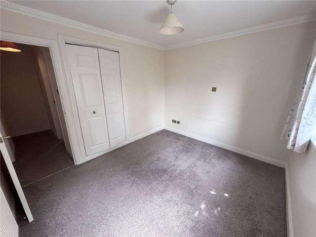 Flat for sale in Alderminster, Warwickshire