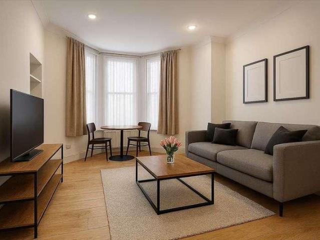 Flat for sale in Brompton, Greater London