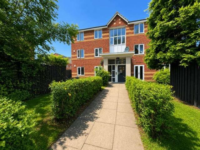 Flat for sale in Blackfriars, Salford