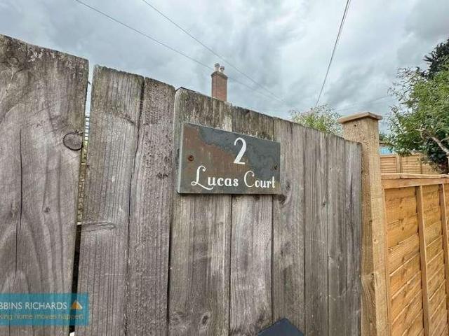 Flat for sale in Tonedale, Somerset