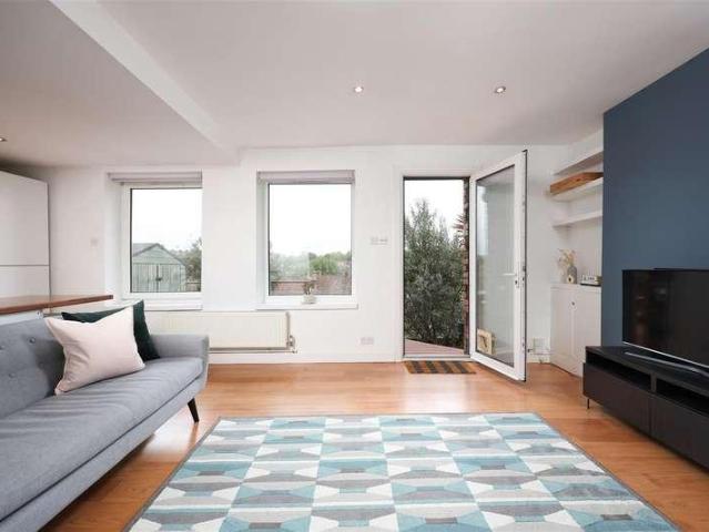 Flat for sale in Feckenham, City Of Bristol