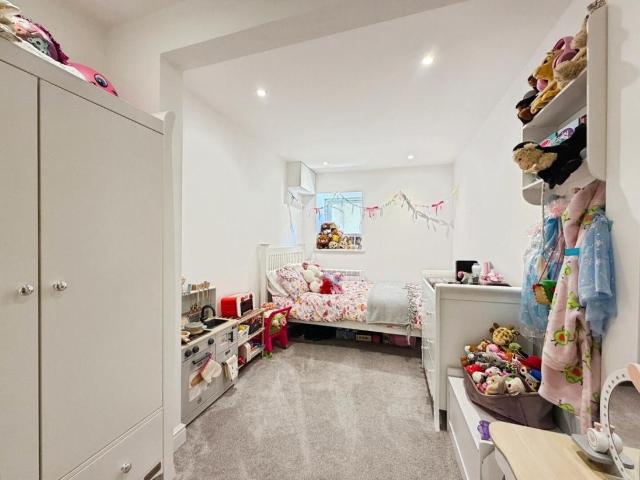 Flat for sale in Hythe, Folkestone