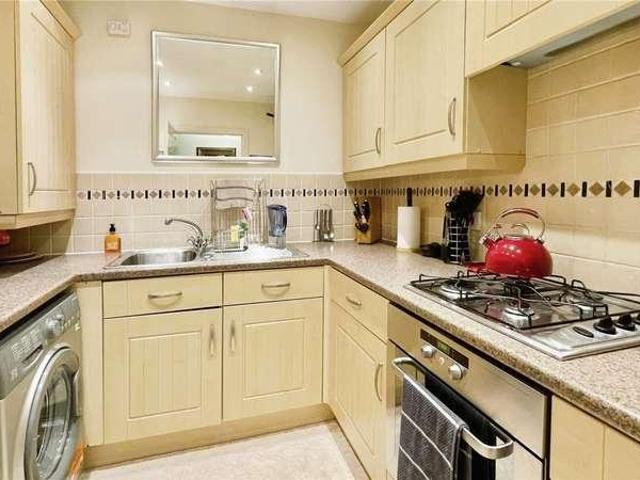Flat for sale in Stratford-upon-Avon, Alderminster