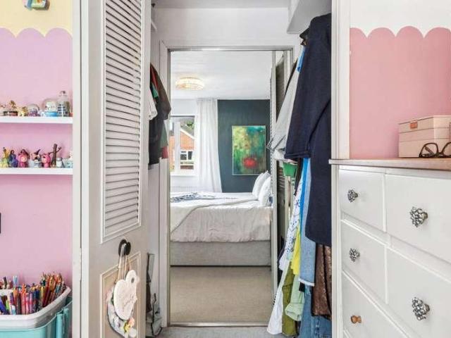 Flat for sale in Henley-on-Thames, Berrick Salome