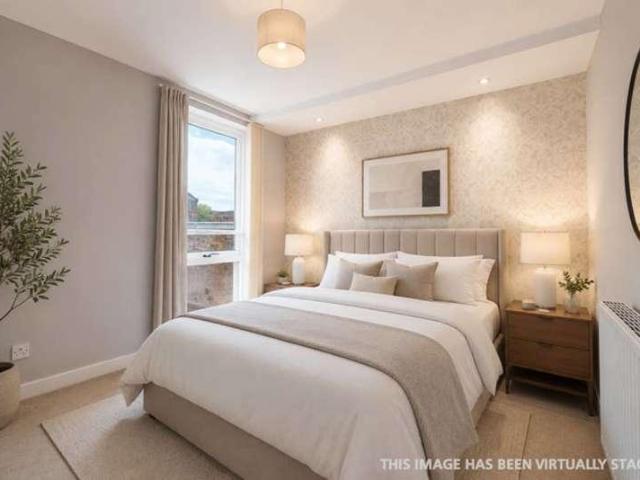 Flat for sale in Calton, Scotland