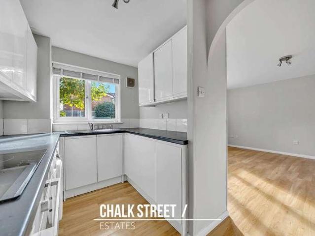 Flat for sale in London Borough of Havering, Greater London