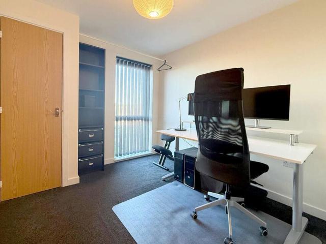 Flat for sale in Eastern Green, Coventry