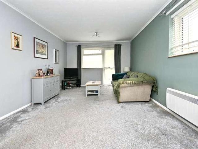 Flat for sale in Upperton, Eastbourne