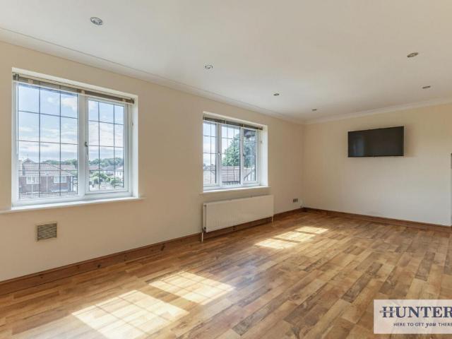 Flat for sale in Rawdon, West Yorkshire