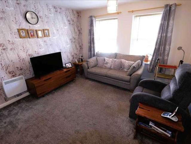 Flat for sale in Wolverton and Greenleys, Old Wolverton