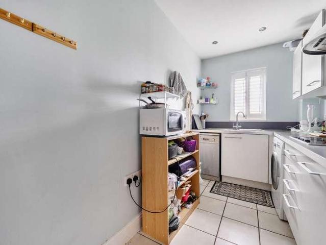 Flat for sale in Slough