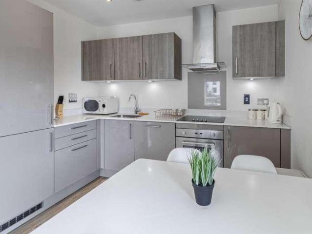 Flat for sale in Brompton, Gillingham