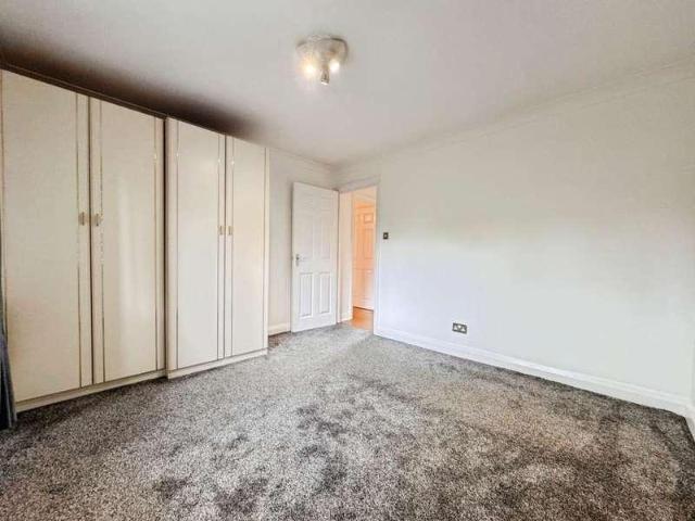 Flat for sale in Salford Quays, Salford