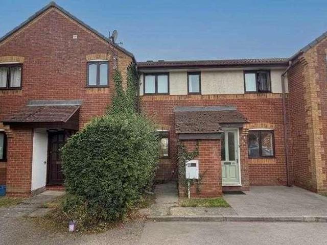 Flat for sale in Olney