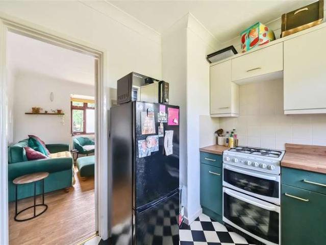 Flat for sale in Westborough, Surrey