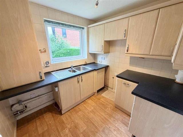Flat for sale in Wilmslow Park, Wilmslow