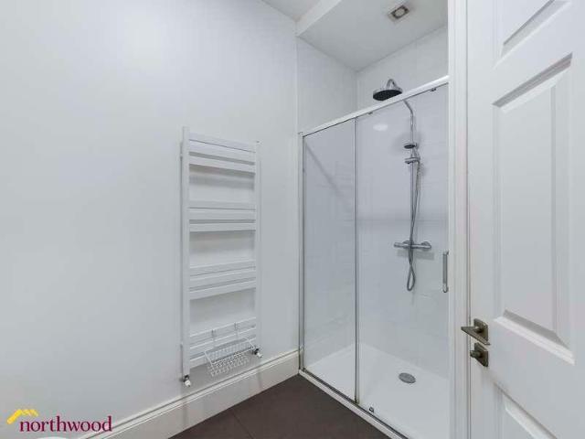 Flat for sale in Evershot, Oxfordshire