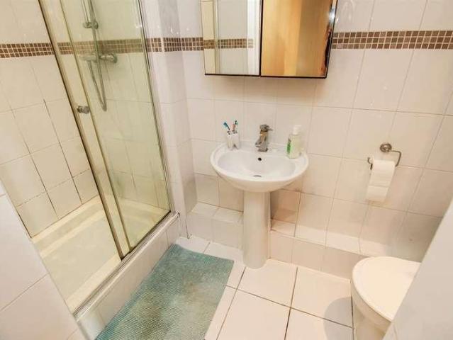 Flat for sale in Dewsbury Moor, Heckmondwike