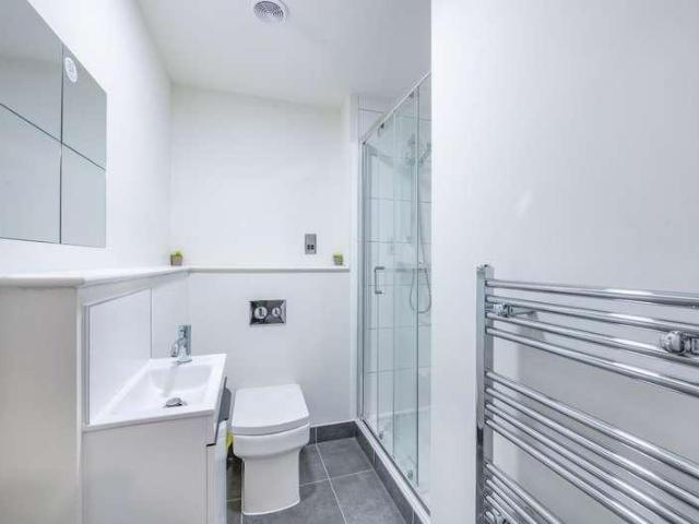 Flat for sale in West Yorkshire