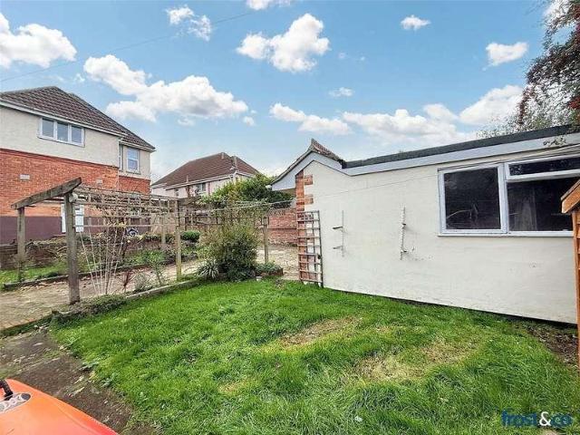 Flat for sale in Poole