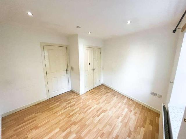Flat for sale in Old Wharf, City Of Leicester
