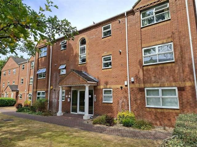 Flat for sale in Hillfields, West Midlands