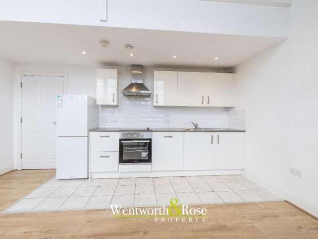 Flat for sale in Smethwick, West Midlands
