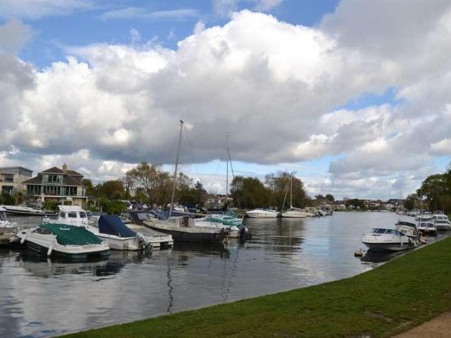 Flat for sale in Wick, Bournemouth