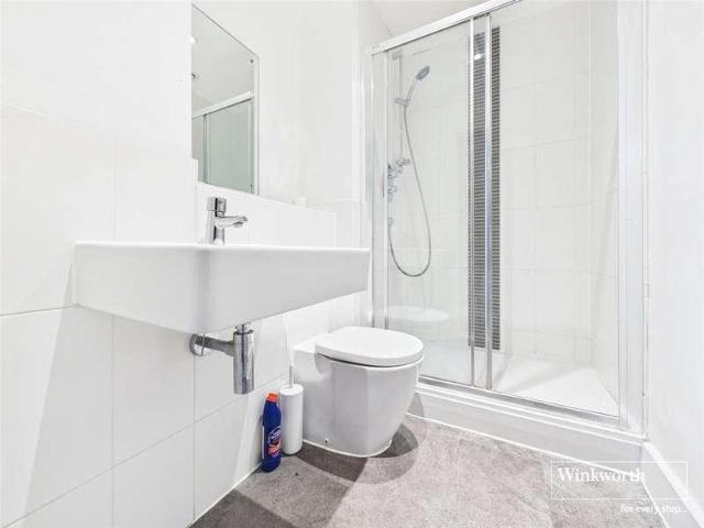 Flat for sale in Reading