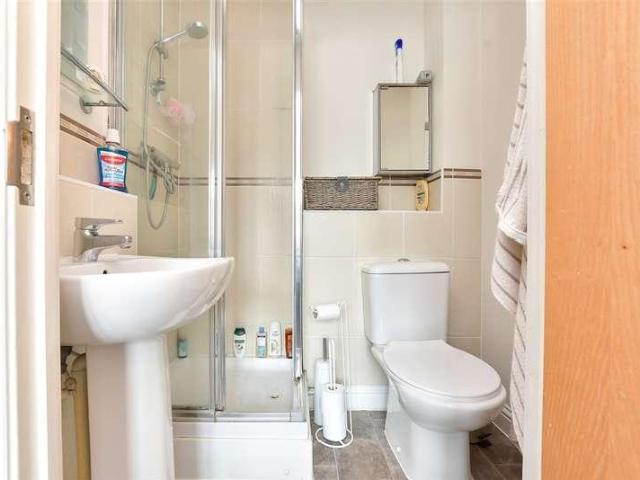 Flat for sale in Margate, Thanet