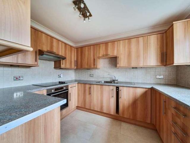 Flat for sale in Thorpe Willoughby