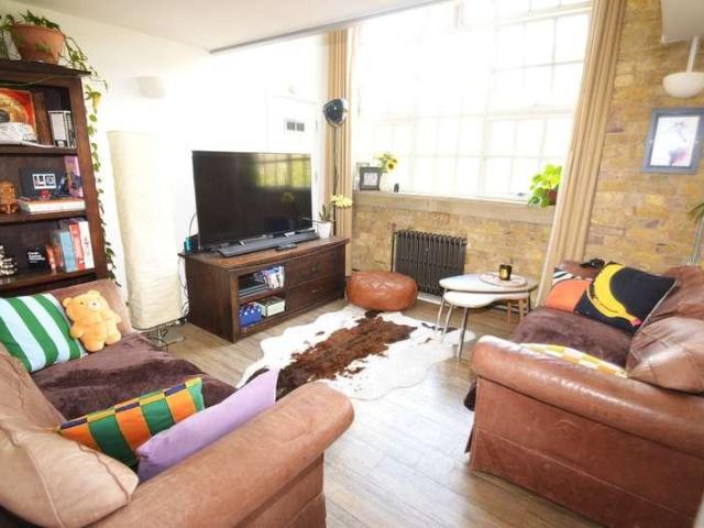 Flat for sale in Greater London