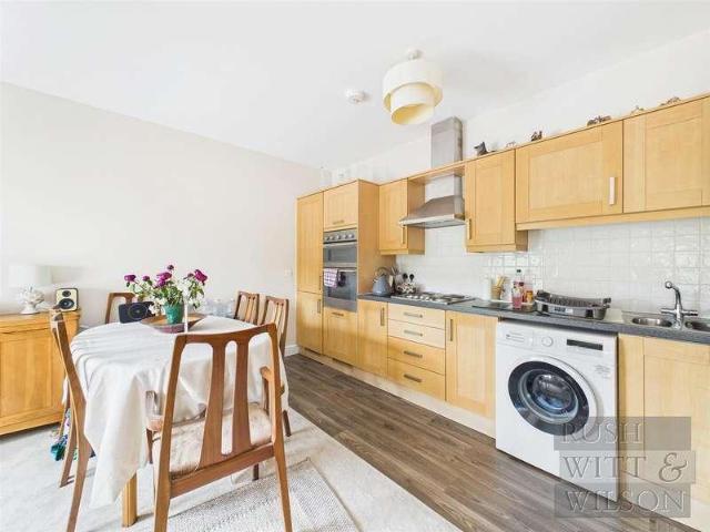 Flat for sale in Pebsham, Heathlands