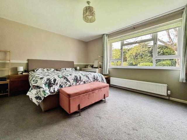 Flat for sale in Golden Valley, Gloucestershire