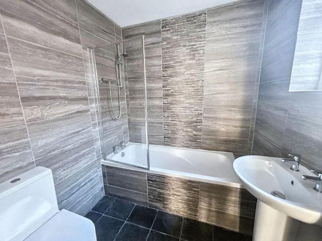 Flat for sale in Whitley Bay, North Tyneside