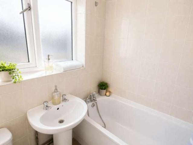 Flat for sale in Sudbury, Greater London