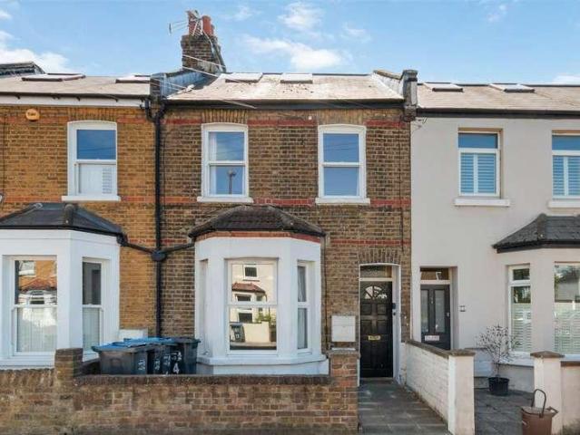 Flat for sale in London Borough of Merton, Greater London