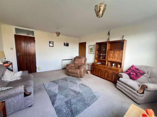 Flat for sale in Barnard's Green, Forthampton
