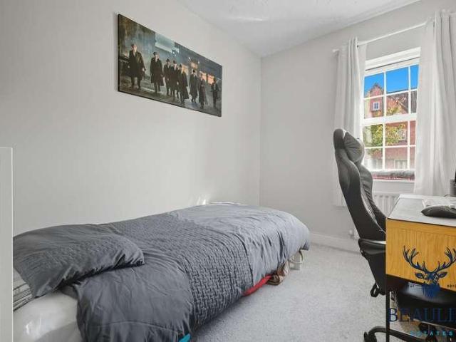 Flat for sale in Chelmer Village, Chelmsford