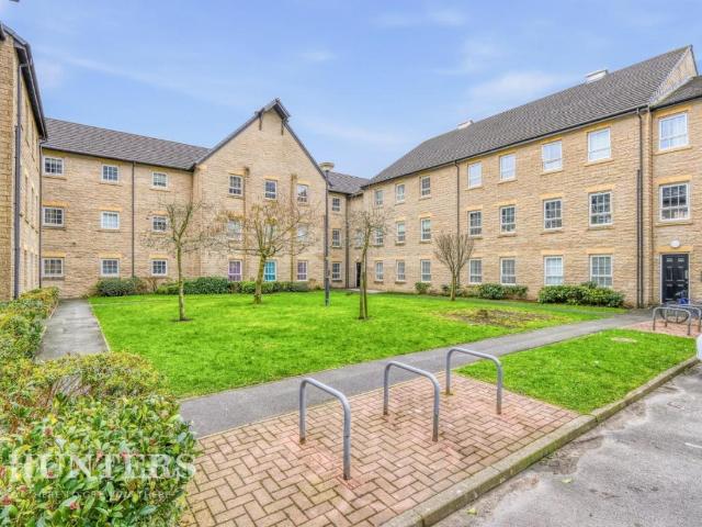 Flat for sale in Caldermoor, Burnedge