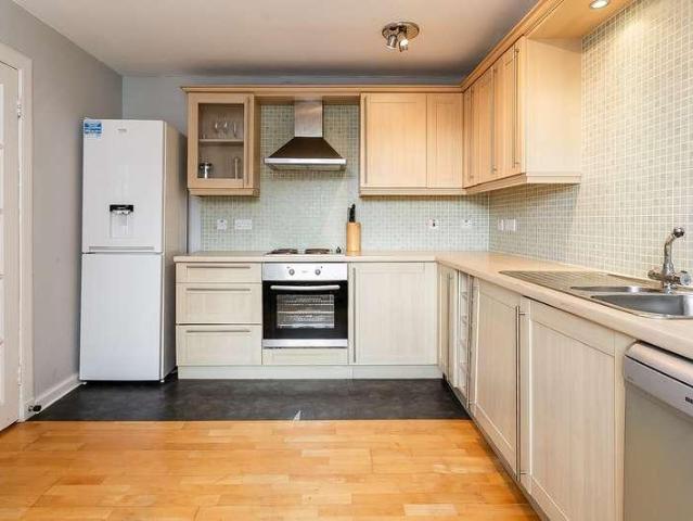 Flat for sale in North Leith, Scotland