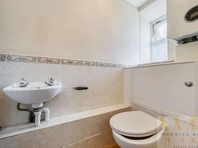 Flat for sale in Fishersgate, West Sussex