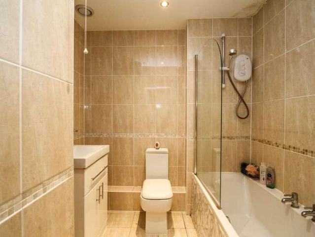 Flat for sale in Clevedon, North Somerset